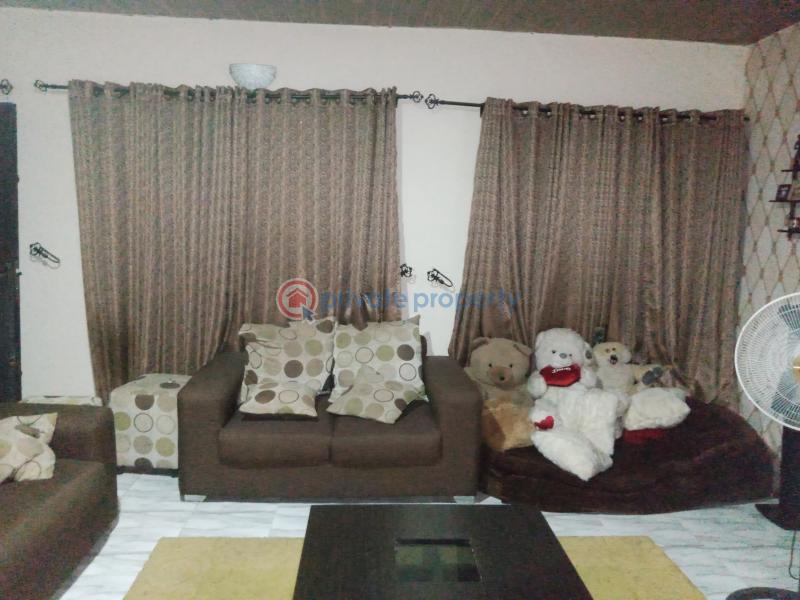 Tastefully furnished 2 bedroom apartment - 11 2 bedroom Block Of Flats Short let 34 Tunde Adeola Street Ademola Adesida Estate, Alagbaka G.r.a Akure Ondo - 11