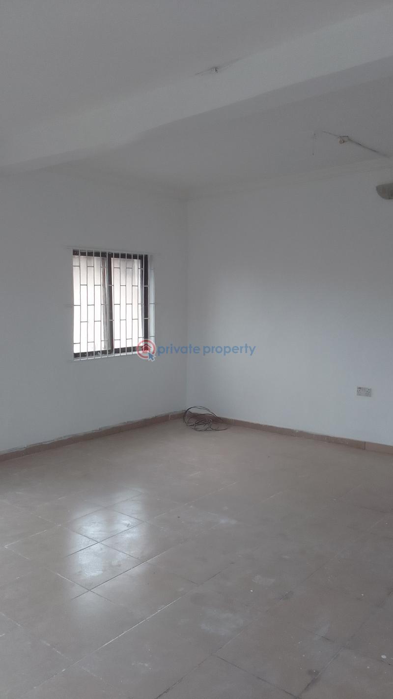 3 bedroom Flat & Apartment For Rent Adekoya Estate Ogba Lagos