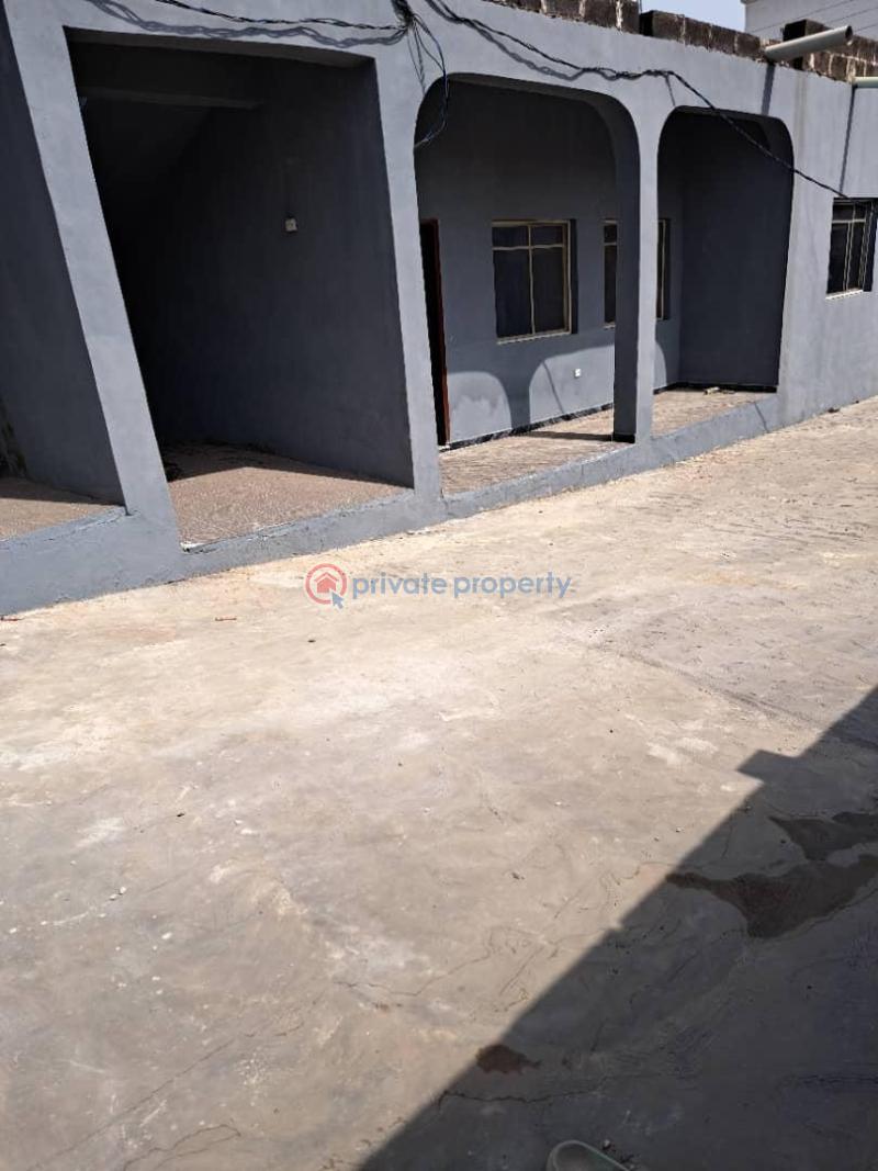 House For Rent Elebu Off Akala Express Akala Express Ibadan Oyo - 4