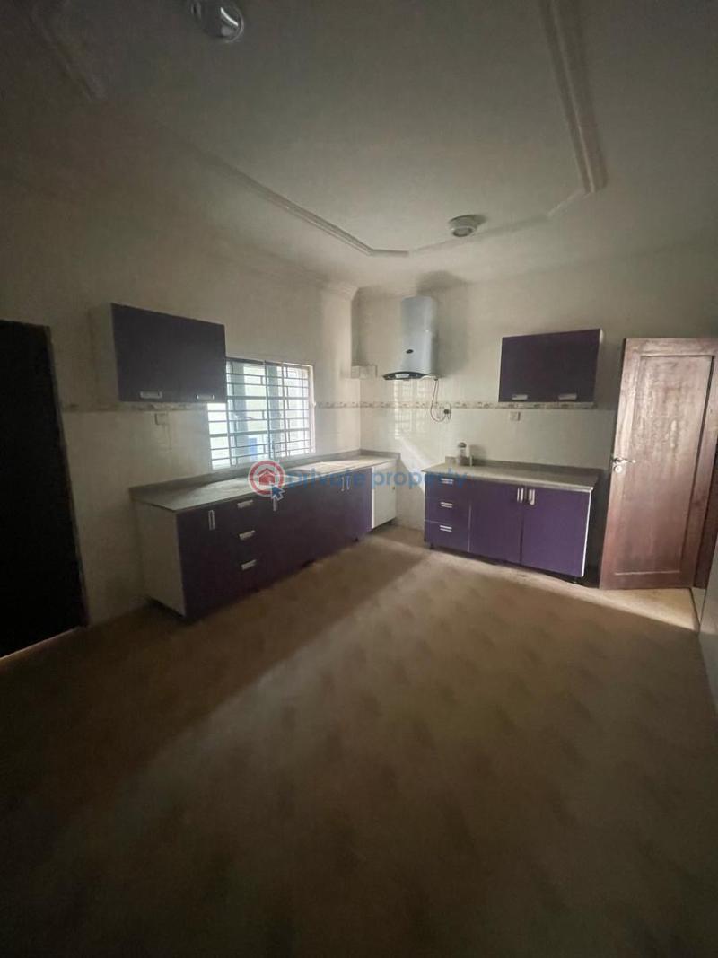 3 bedroom Detached Duplex For Sale Inside Main Alalubosa Gra Ibadan Alalubosa Ibadan Oyo - 13