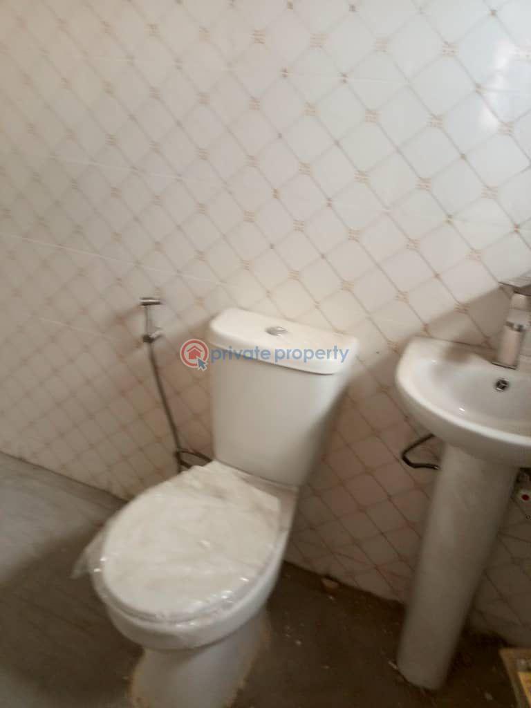2 bedroom House For Rent Surulere Lagos