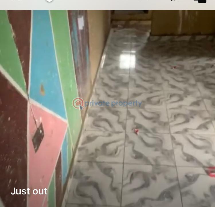 1 bedroom Flat & Apartment For Rent Ijesha Surulere Lagos - 7