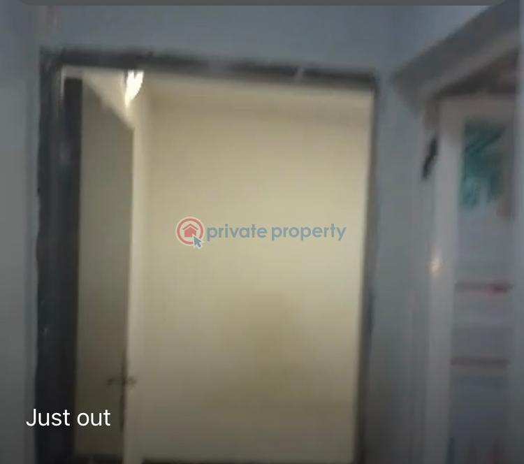 Clean mini flat - 1 1 bedroom Flat & Apartment For Rent Ojuelegba Surulere Lagos - 1