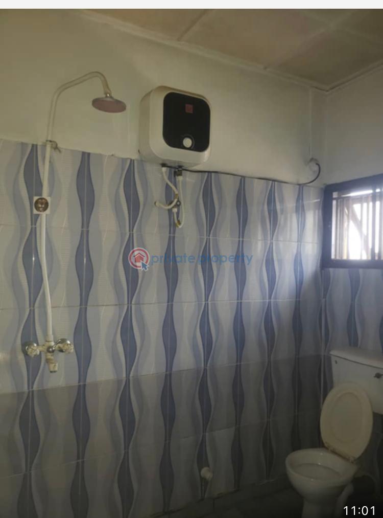 Executive 2 bedroom flat - 3 2 bedroom House For Rent Off Pedro Shomolu Shomolu Lagos - 3
