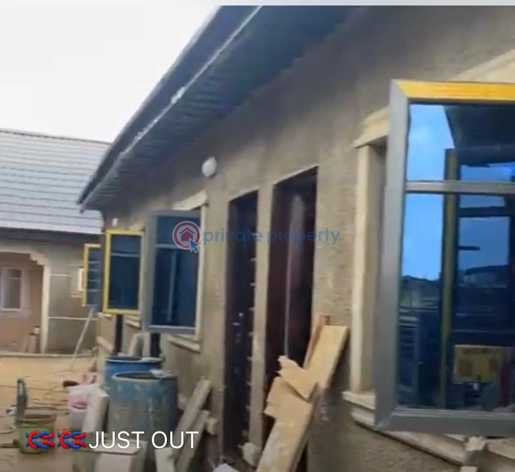 Executive room self contain - 21 1 bedroom Self Contain For Rent Bariga Shomolu Lagos - 21