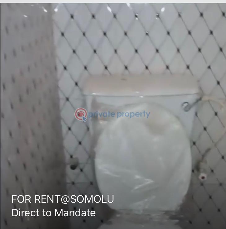 1 bedroom Self Contain For Rent Shomolu Lagos - 2