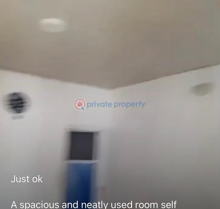 1 bedroom Self Contain For Rent Yaba Lagos - 2