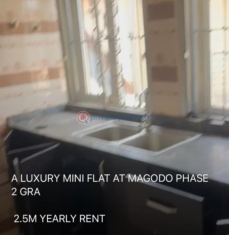 Luxury mini flat - 12 1 bedroom Flat & Apartment For Rent Magodo GRA Phase 2 Kosofe/Ikosi Lagos - 12