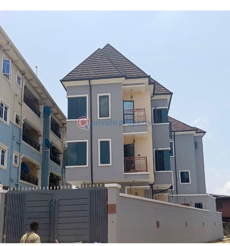 2 bedroom House For Rent Ebute Metta Yaba Lagos - 0