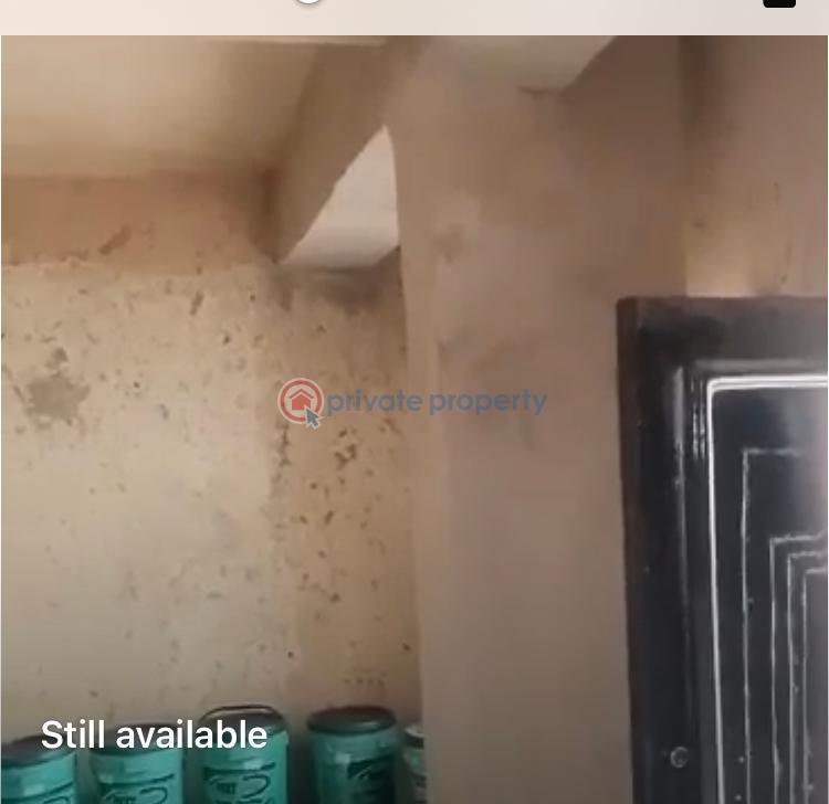 2 bedroom House For Rent Ijesha Surulere Lagos - 0