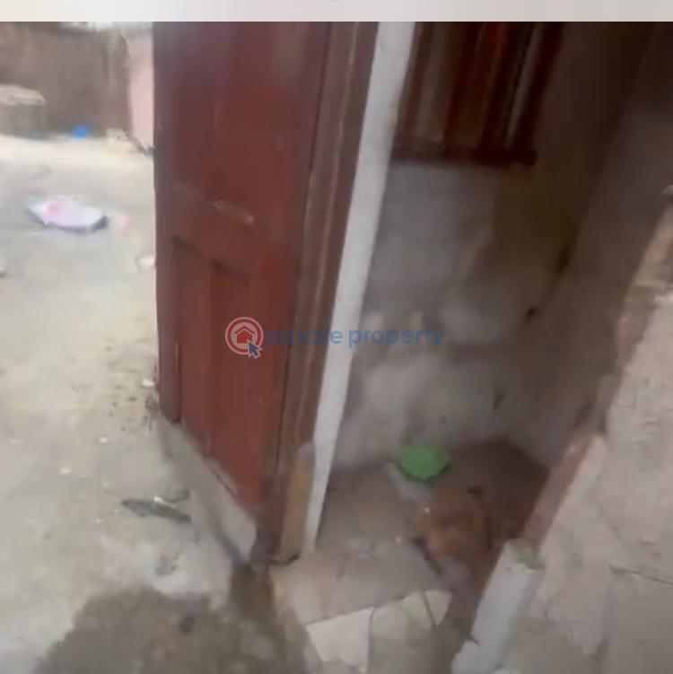 1 bedroom Self Contain For Rent Ijesha Surulere Lagos - 0