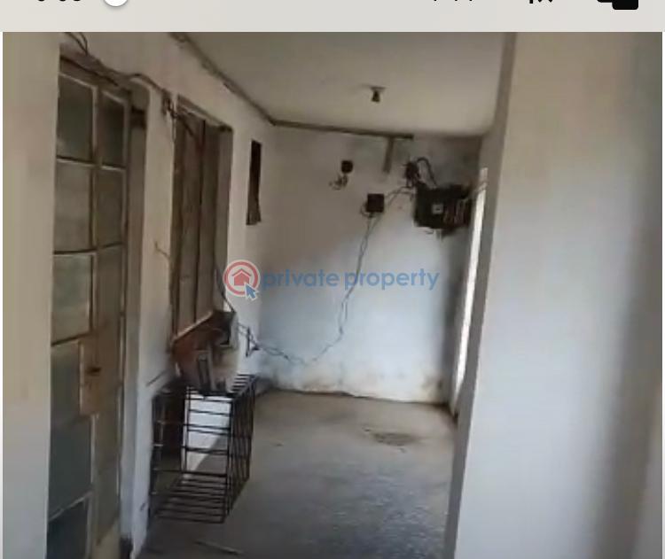 Spacious 2 bedroom flat - 3 2 bedroom House For Rent Surulere Lagos - 3