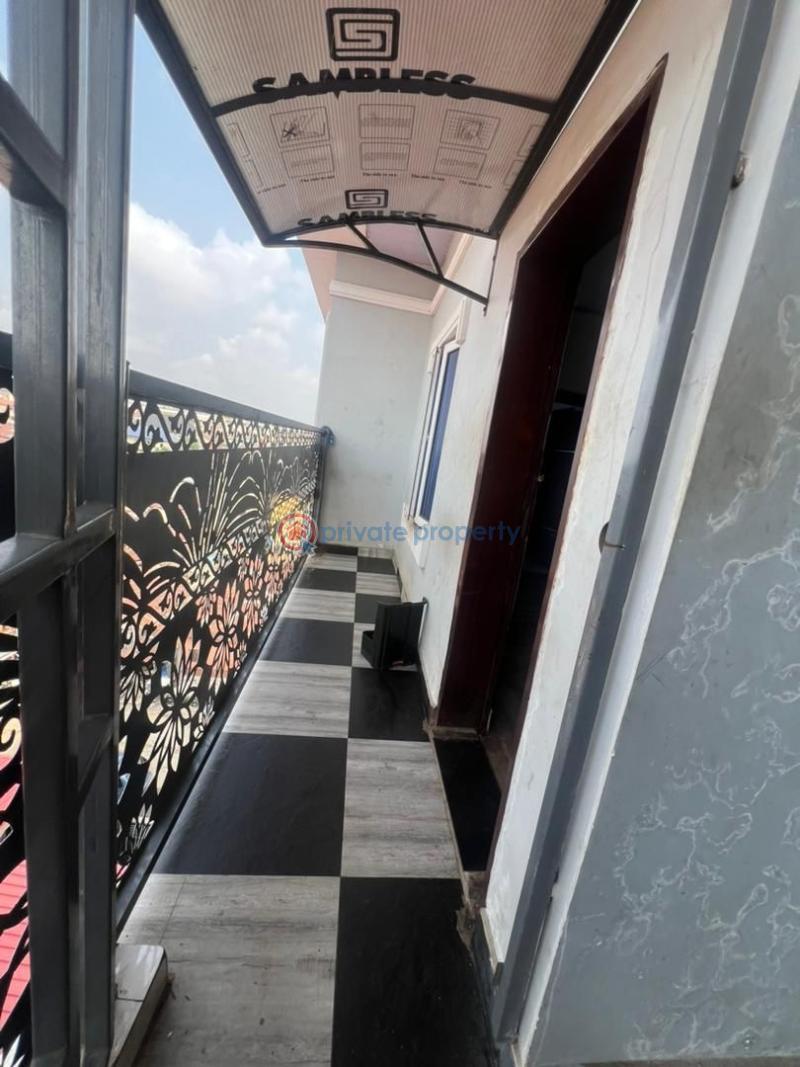 2 bedroom Flat & Apartment For Rent Fadeyi Shomolu Lagos - 5