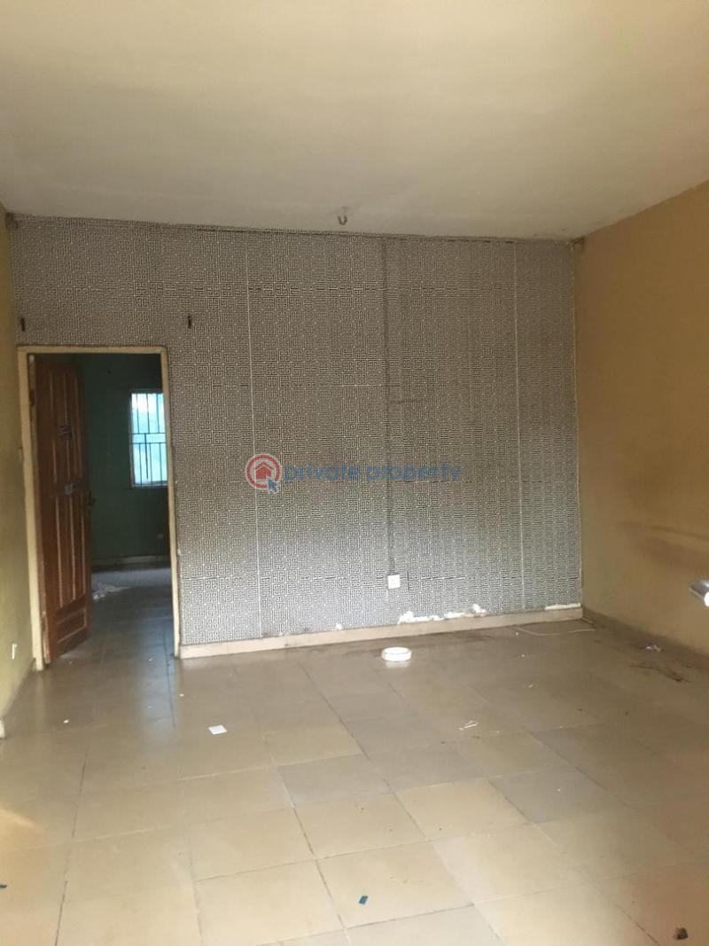 2 bedroom House For Rent Surulere Lagos