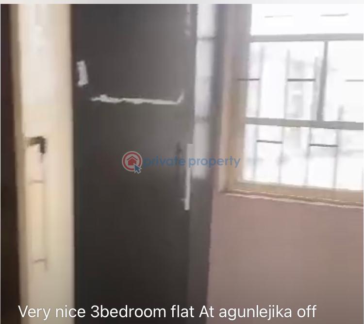 3 bedroom House For Rent Ijesha Surulere Lagos - 6