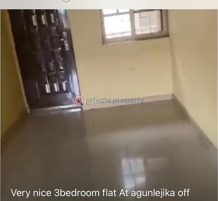 3 bedroom House For Rent Ijesha Surulere Lagos - 0
