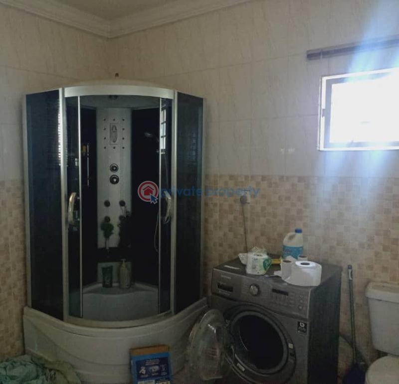 5 bedroom House For Rent Gwarinpa Axis Abuja Phase 3  - 1