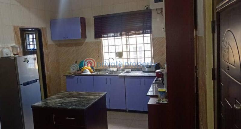 5 bedroom House For Rent Gwarinpa Axis Abuja Phase 3  - 3