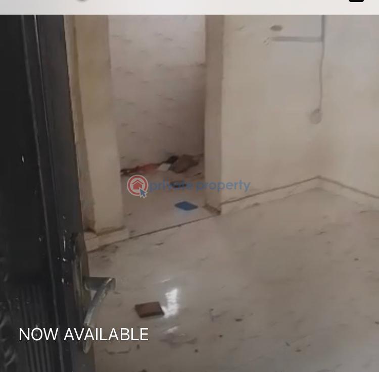 1 bedroom Self Contain For Rent Yaba Lagos - 0