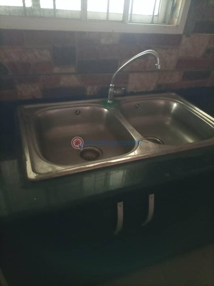 3 bedroom Flat & Apartment For Rent Estate Gra Ikosi Ikosi-ketu Kosofe/Ikosi Lagos - 5