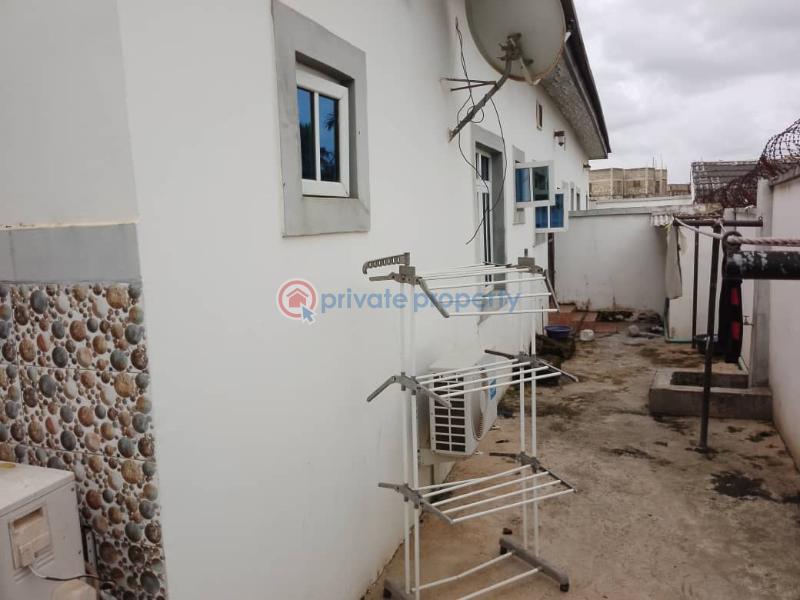 3 bedroom House For Sale Behind The Nest Petro Station Akala Express Ibadan Oyo - 3