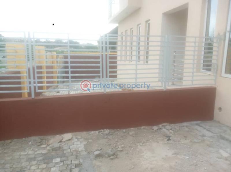 4 bedroom Semi detached Duplex For Sale S&t Estate Ibadan Oyo - 9