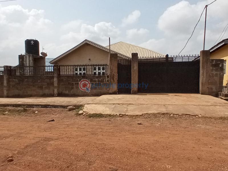 For sale 3 bedroom Bungalow Elewuro Akobo Ojurin Ibadan Oyo (PID