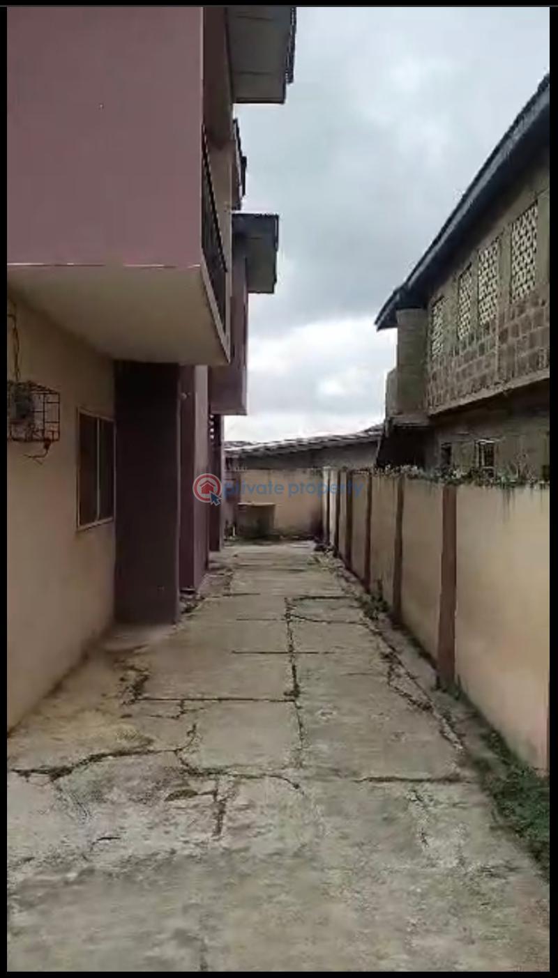 4 bedroom Terraced Duplex For Sale Orogun Ibadan Oyo - 4