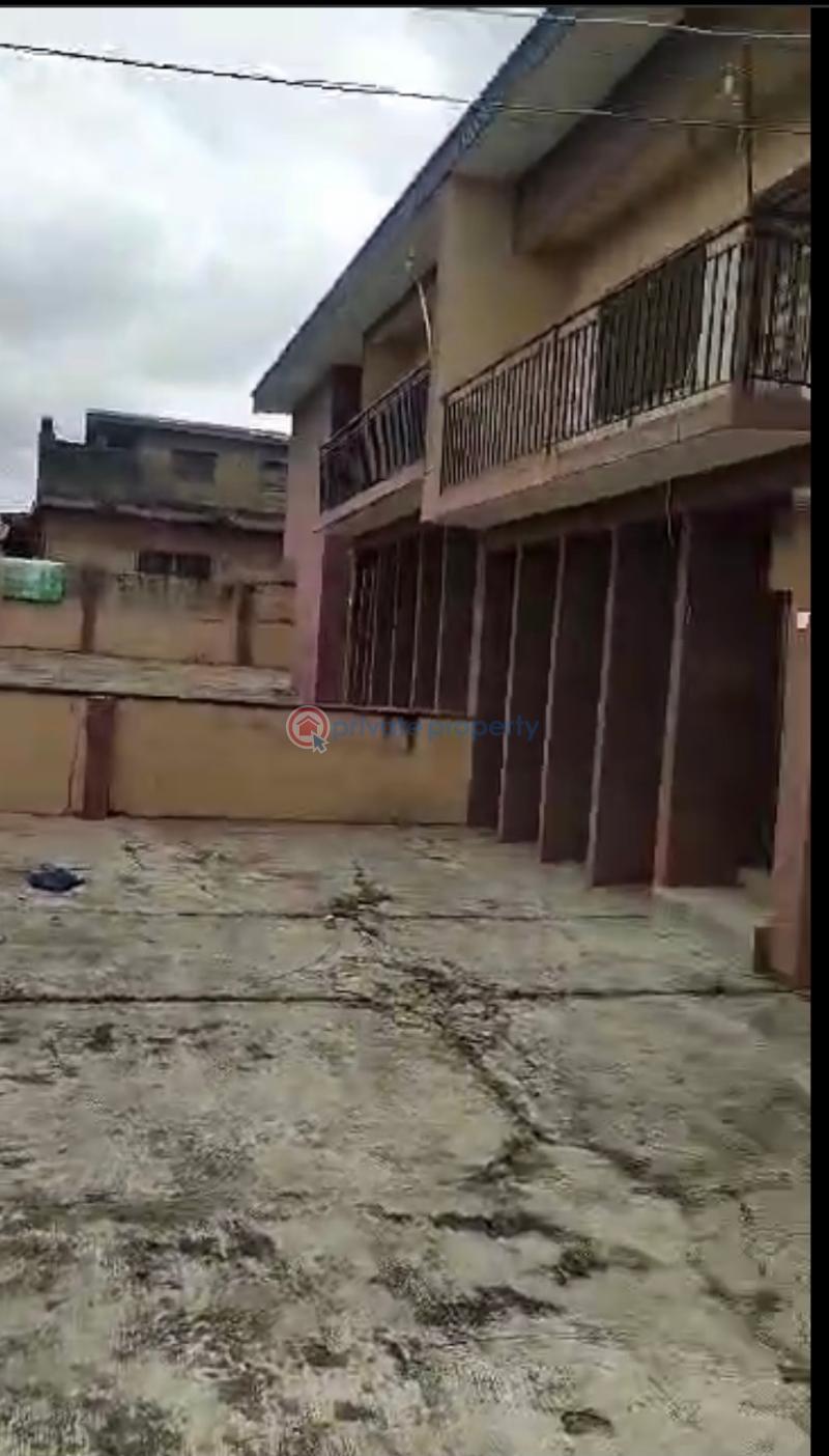 4 bedroom Terraced Duplex For Sale Orogun Ibadan Oyo - 2