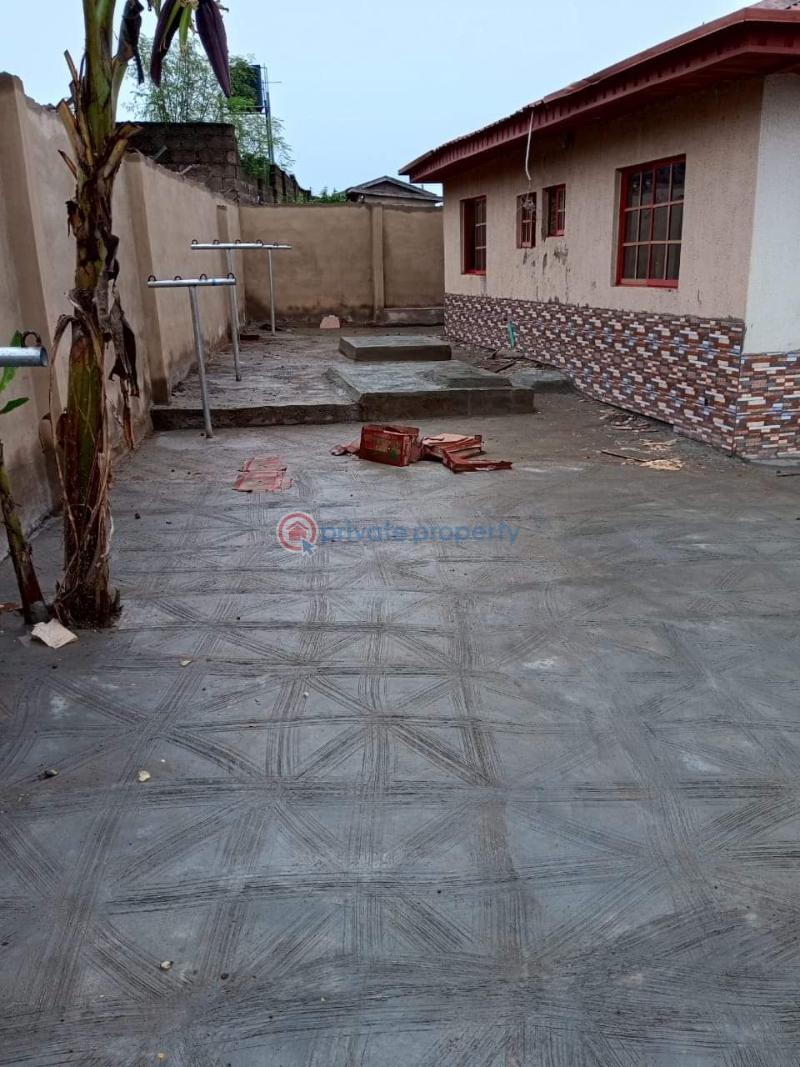 House For Sale Agbayi Alakia Off Iwo Rd Ibafan Paul Ay Alakia Ibadan Oyo - 4