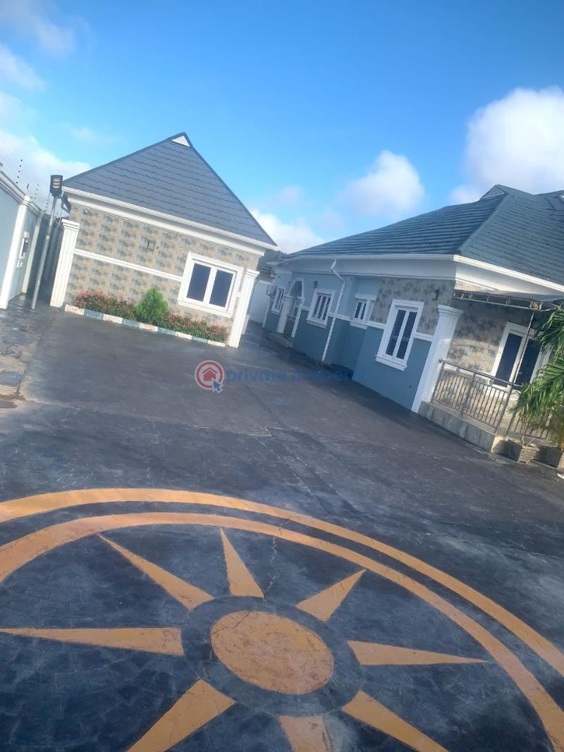 2 bedroom Detached Bungalow For Rent Peace Estate Ajila Off Akala Express Akala Express Ibadan Oyo - 2