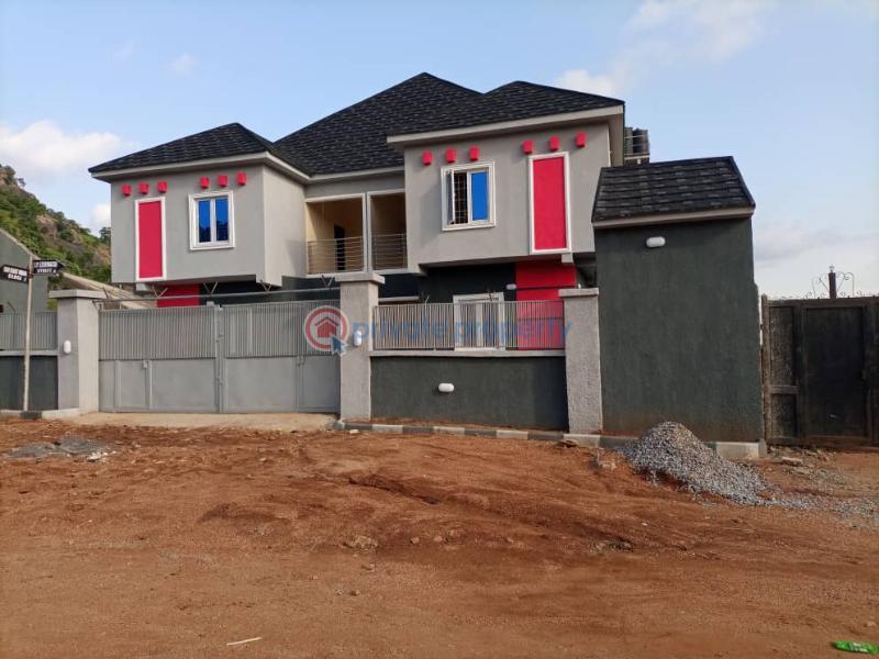 4 bedroom House For Sale Dawaki Gwarimpa Abuja Phase 3 (PID 1PAHGK) Private Property