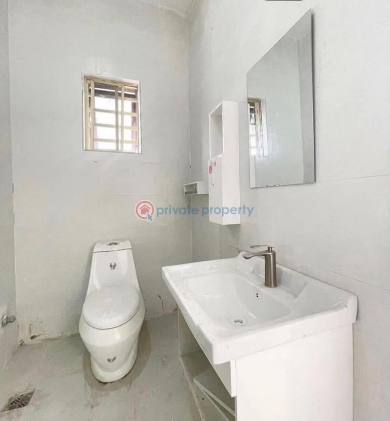 3 bedroom Block Of Flats For Rent Jakande Lekki Lagos - 3