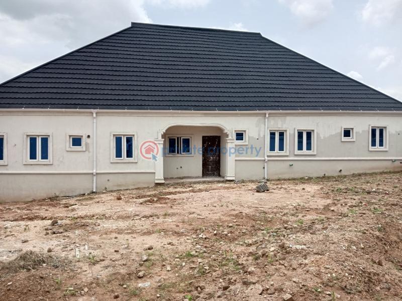4 bedroom Detached Bungalow For Sale Akoto Estate, Elebu, Off Akala Express Way Ibadan Oyo - 2