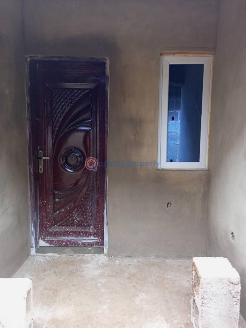 8 bedroom House For Sale Ode Lemo Sagamu Ogun - 0