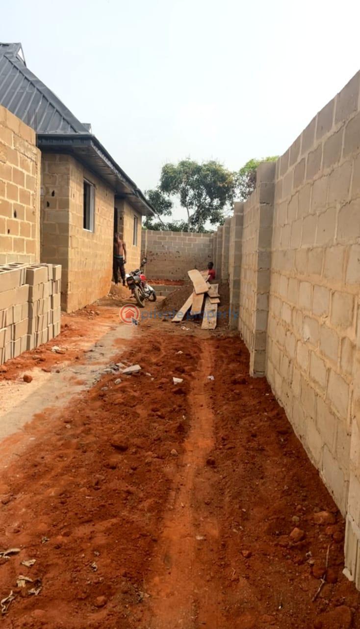 8 bedroom House For Sale Ode Lemo Sagamu Ogun - 14