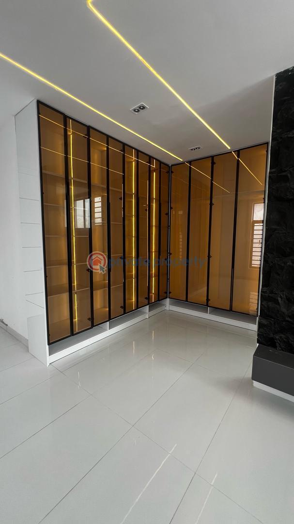 5 bedroom Detached Duplex For Sale Ikota Lekki Lagos - 9