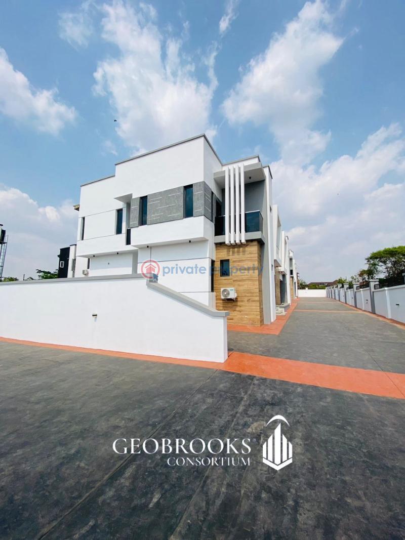 4 bedroom Terraced Duplex For Rent Carlton Gate Estate, Beside Kolapo Ishola Gra Akobo Ibadan Oyo - 1