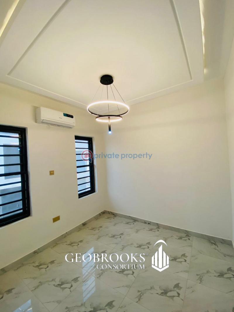 4 bedroom Terraced Duplex For Rent Carlton Gate Estate, Beside Kolapo Ishola Gra Akobo Ibadan Oyo - 11