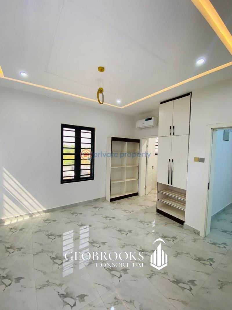 4 bedroom Terraced Duplex For Rent Carlton Gate Estate, Beside Kolapo Ishola Gra Akobo Ibadan Oyo - 6