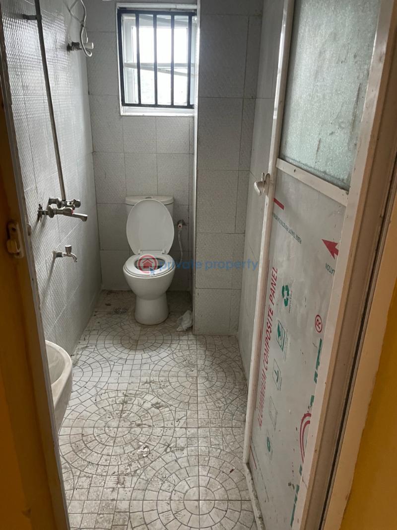 1 bedroom Mini Flat For Rent New Road Awoyaya Ajah Lagos - 5