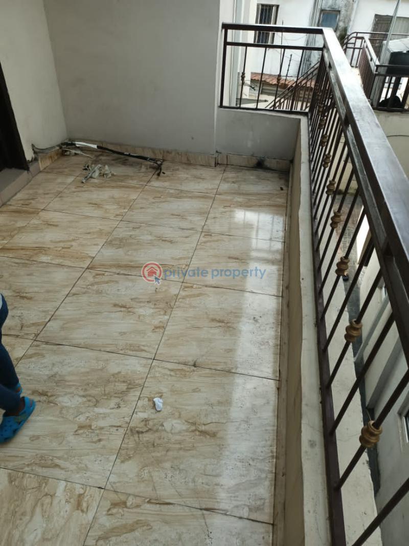 3 bedroom Flat & Apartment For Rent Ogudu GRA Lagos - 5