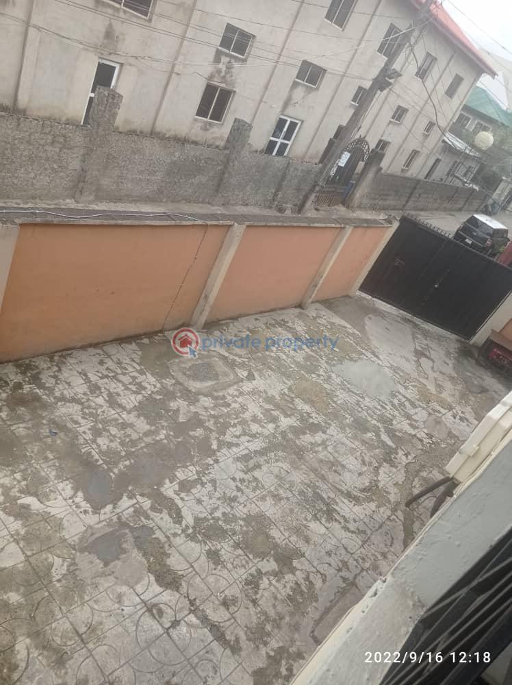 3 bedroom Flat & Apartment For Rent Ilupeju Lagos - 1