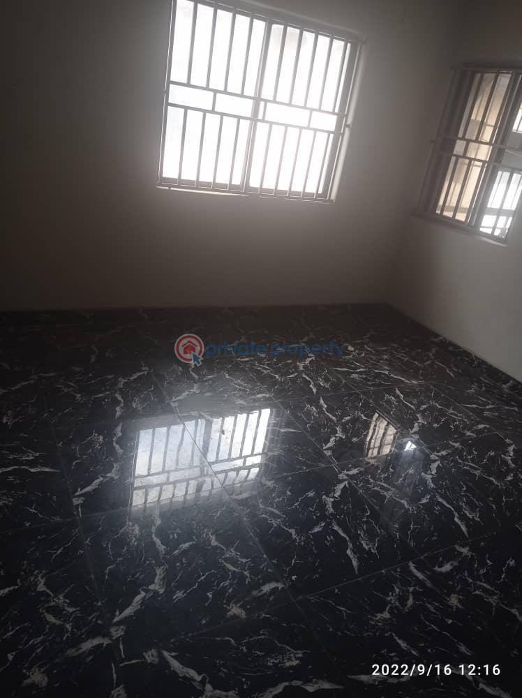 3 bedroom Flat & Apartment For Rent Ilupeju Lagos - 2