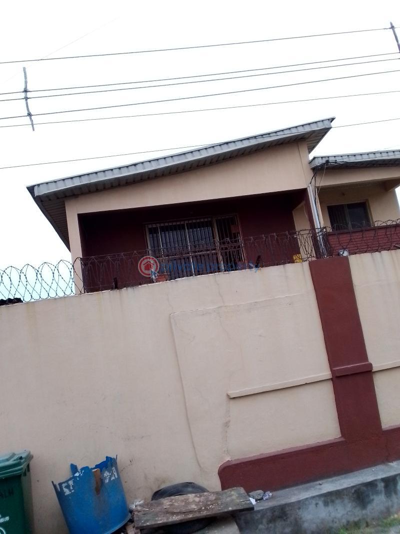 3 bedroom House For Rent 30 Off Ikeja Lagos - 3