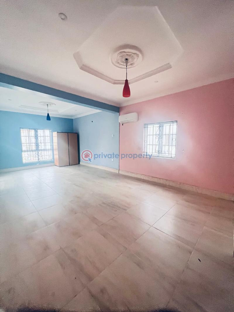 5 bedroom House For Sale Carlton Gate Lekki Lagos - 14