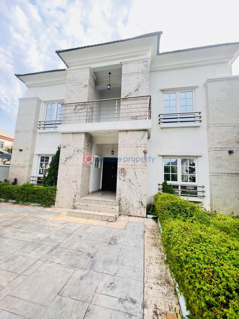 For sale 5 bedroom House Carlton Gate Lekki Lagos (PID 4PANNP