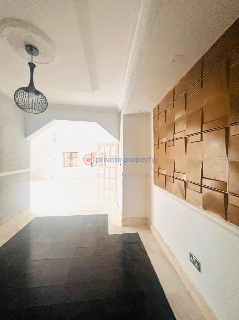 For sale 5 bedroom House Carlton Gate Lekki Lagos (PID 4PANNP