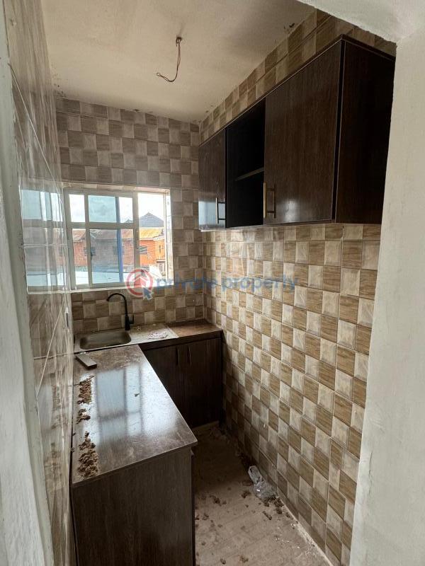1 bedroom Mini Flat For Rent Sabo Yaba Lagos - 1