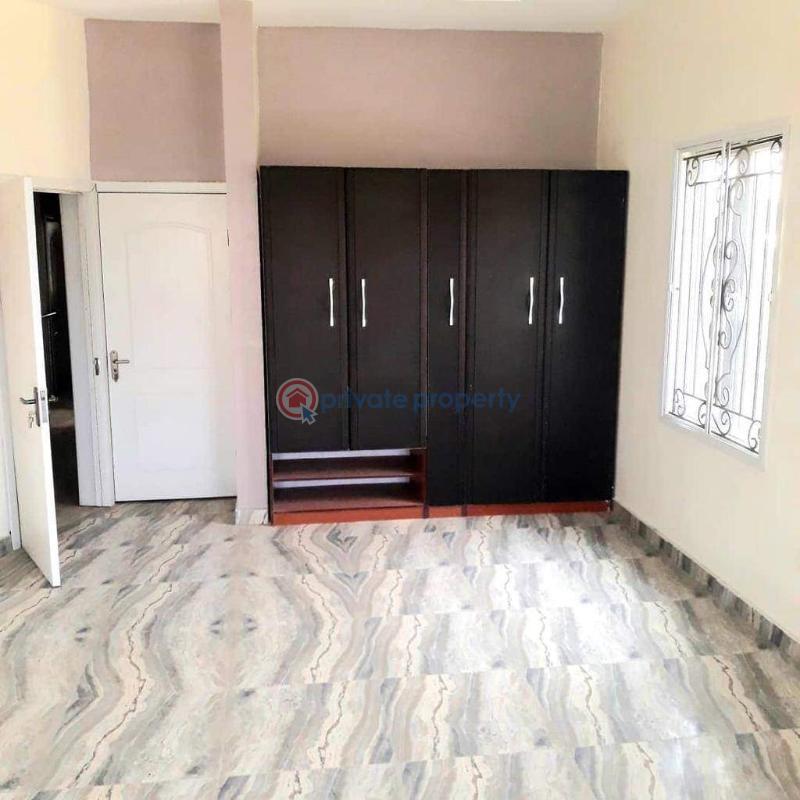 4 bedroom House For Sale Ologolo Lekki Lagos - 1